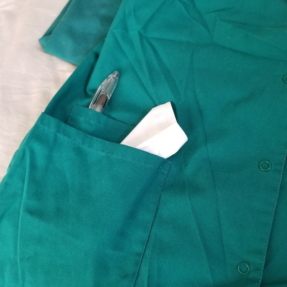 Medical Scrub bundle - Picture 2 of 6